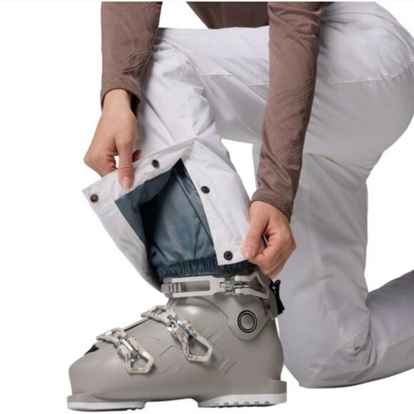 Columbia Women's White Pants - Picture 4 of 4